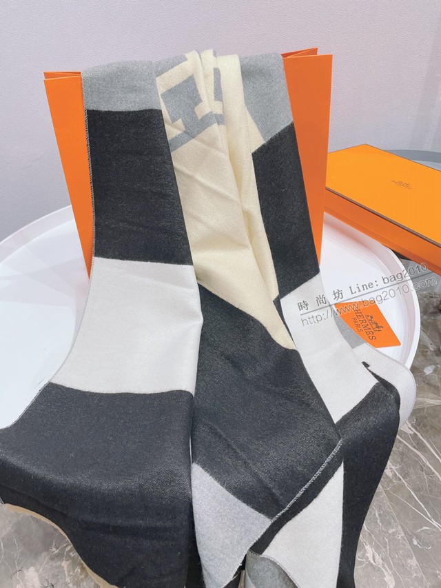 Hermes2021新款圍巾 愛馬仕經典馬拉車圖案女士圍巾披肩  mmj1014